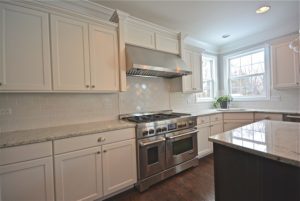 burr-ridge-custom-home-skycrest-homes-llc-imgda21fb2f0346b26f_9-0324-1-79120bf